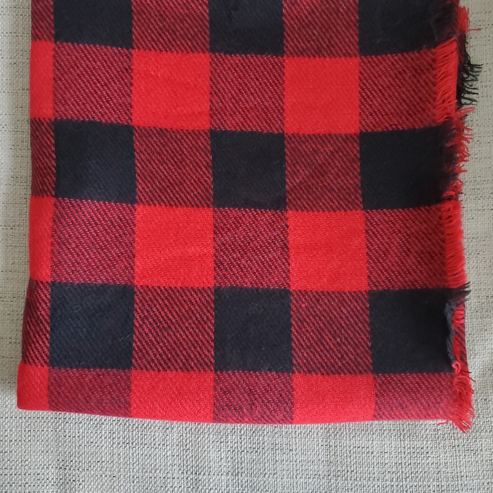 Scarves - Picture 3 of 4